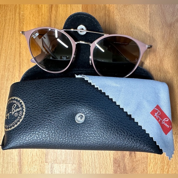 Original Raybans - Picture 9 of 10